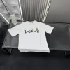 Luxus-Kurzarmshirt von Loewe im weißen Logo-Stil