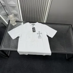 Hochwertiges Chrome Hearts Kurzarm-Shirt im weißen Stickstil