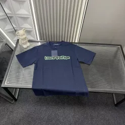 Bestseller der Louis Vuitton Kurzarm-Kollektion mit Stickerei in Marineblau