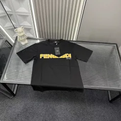 Luxus Fendi Kurzarm Schwarz Logo Style