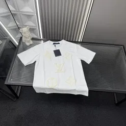 Premium Louis Vuitton Kurzarm Weiß bestickt Stil