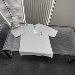 Premium Adidas Kurzarm-Kollektion in Grau