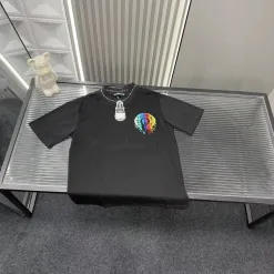Luxuriöse Chrome Hearts Kurzarm-Kollektion mit schwarzer Stickerei