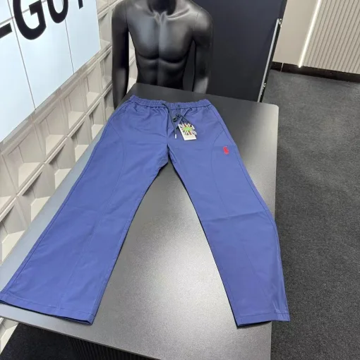 Hochwertige Ralph Lauren Hose im Marineblau mit Stickerei