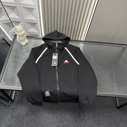 Hochwertige Adidas Jacken im schwarzen bestickten Stil