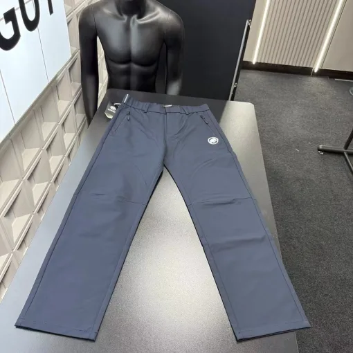 Hochwertige Mammuthose Navy Logo Kollektion