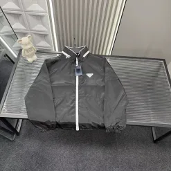 Bestseller Prada Mantel Weiß Luxus