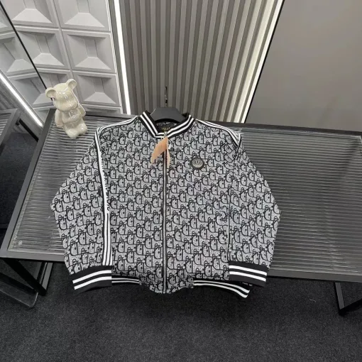 Premium Dior Mantel Monogramm Luxus