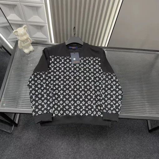 Hochwertige Louis Vuitton Sweatshirts im schwarzen Monogramm-Stil