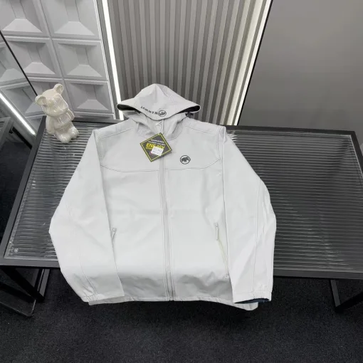 Premium Mammoth Jacken White Collection