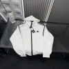 Premium Adidas Mantel im weißen bestickten Stil