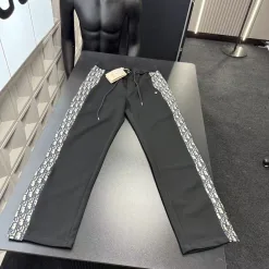 Hochwertige Dior Hose in Schwarz, lässiger Stil