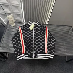 Hochwertiger Gucci Mantel Schwarz Monogramm Luxus