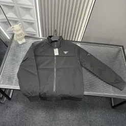 Premium Prada Mantel Black Collection