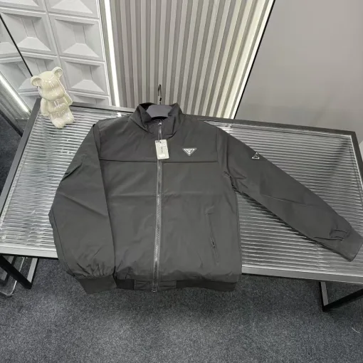 Premium Prada Mantel Black Collection