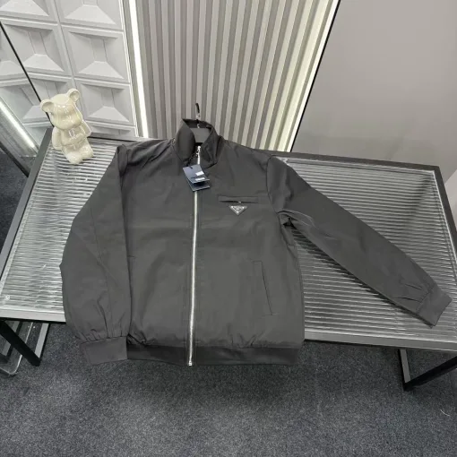 Premium Prada Mantel Black Collection