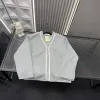 Bestseller Gucci Mantel Grau Minimalistischer Stil