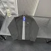 Hochwertige Adidas-Jacken im schwarzen Streifenstil