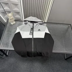 Hochwertige bestickte Adidas-Mantelkollektion