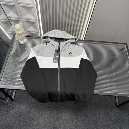 Hochwertige bestickte Adidas-Mantelkollektion