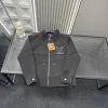 Hochwertiger Louis Vuitton Mantel in Schwarz mit Stickerei