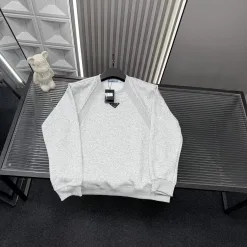 Luxus Prada Sweatshirts Grau Luxus