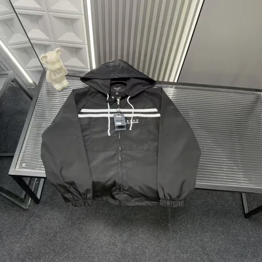 Bestseller Prada Mantel Schwarze Logo Kollektion
