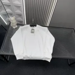 Bestseller der Louis Vuitton Langarm-Kollektion mit Himmelsstickerei