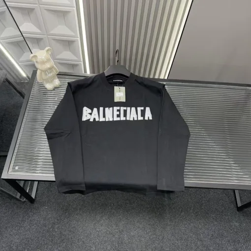 Bestseller: Balenciaga – Langarmshirt im Schwarz-Print-Stil