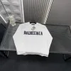 Hochwertige Balenciaga-Kollektion mit langen Ärmeln und weißem Druck
