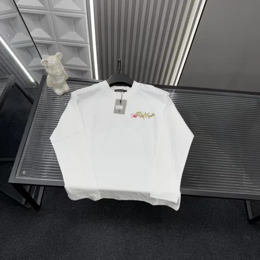 Hochwertiger Balenciaga Langarm-Stil mit weißer Stickerei