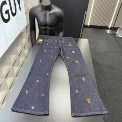 Luxuriöse Hose von Louis Vuitton im Marine-Stil mit Stickerei