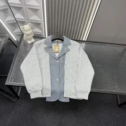 Premium Qualität Burberry Mantel Grau Bestickt Luxus
