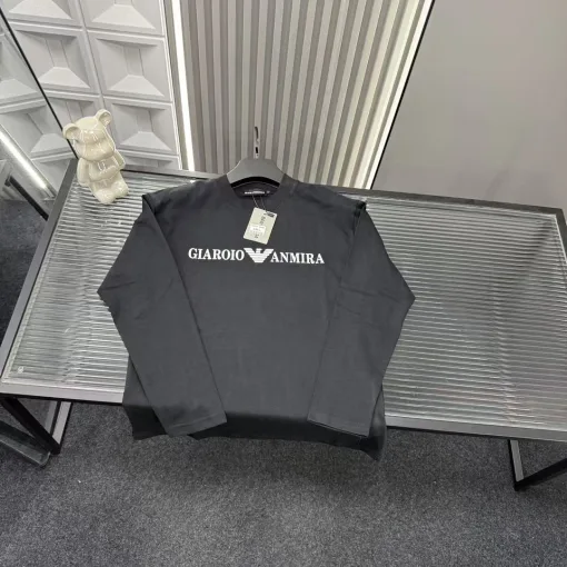 Hochwertiges Armani Langarmshirt in Schwarz mit Stickerei