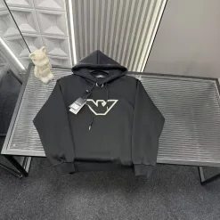 Luxus-Sweatshirt Armani Schwarz Bestickte Kollektion