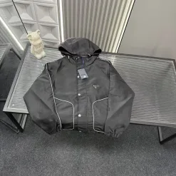 Bestseller Prada Jacken Schwarz Luxus