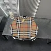 Hochwertiger Burberry Mantel Braun Gestreift Kollektion