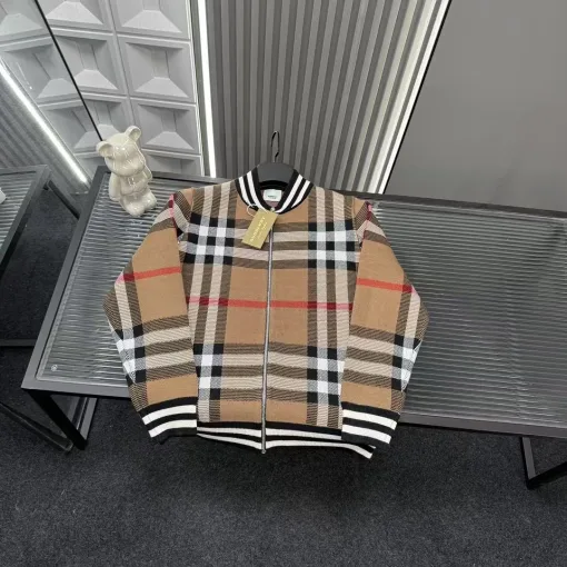 Hochwertiger Burberry Mantel Braun Gestreift Kollektion