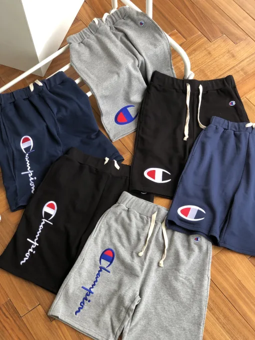 Hochwertige Champion-Shorts aus schwarzer Baumwolle im Stickerei-Stil