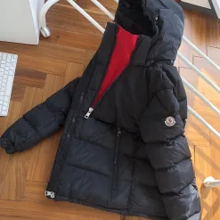 Bestseller Moncler Daunenjacken Schwarz Logo Style