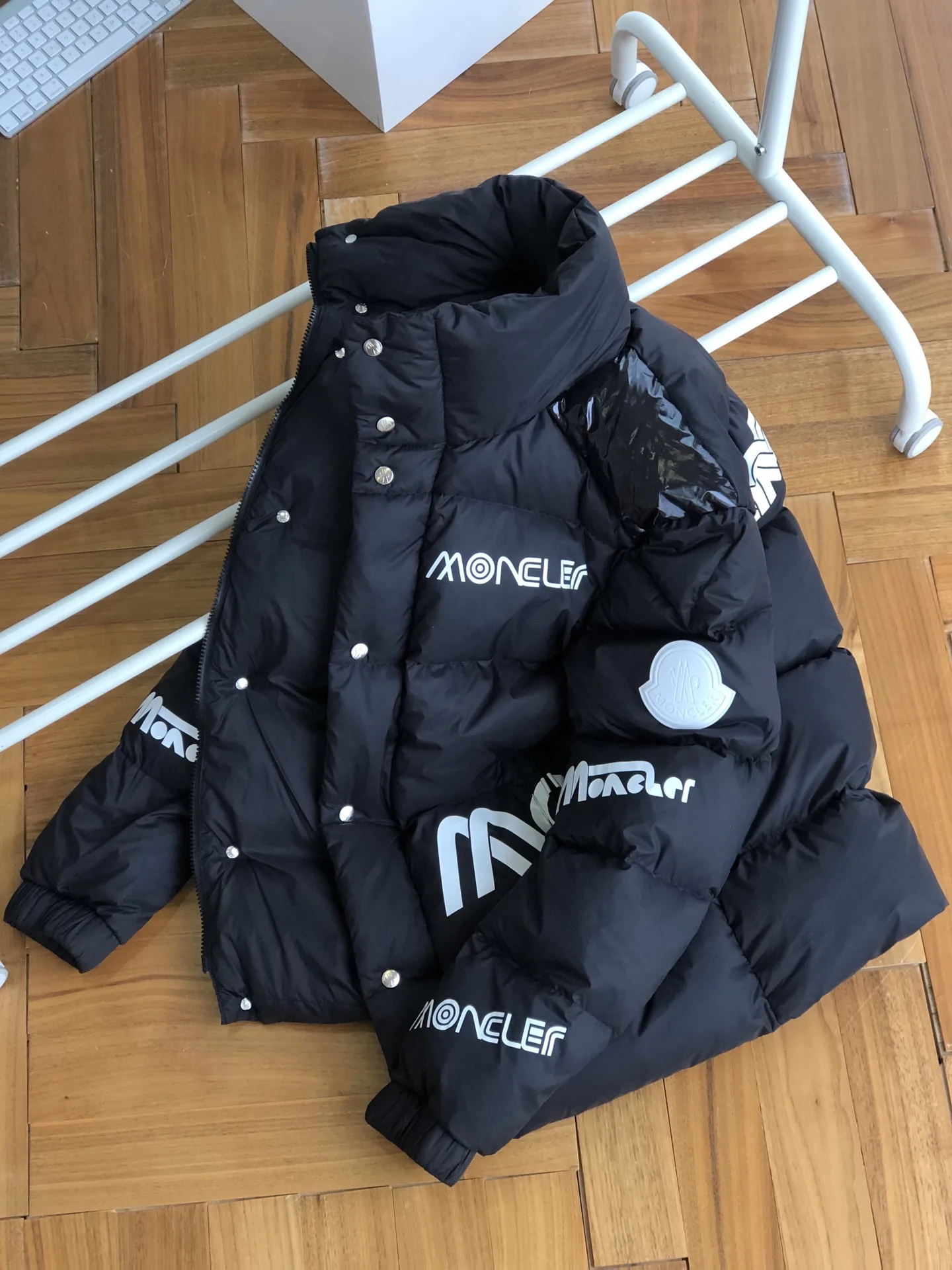 Moncler Daunenjacken