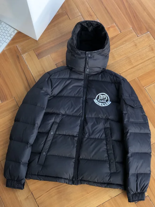 Hochwertige Moncler Daunenjacken Schwarz Nylon Luxus