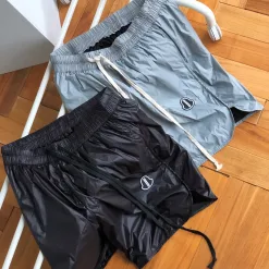 Premium Moncler Shorts im schwarzen Stil