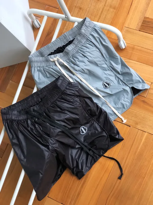 Premium Moncler Shorts im schwarzen Stil