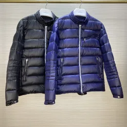 Meistverkaufte Moncler Daunenjacken Weiß Polyester Klassischer Stil