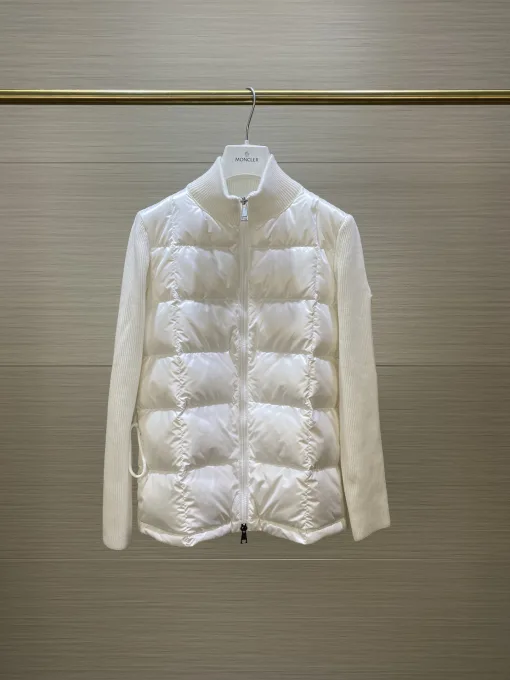 Hochwertige Moncler Daunenjacken in Weiß aus der Patchwork-Kollektion