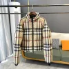 Luxus Burberry Daunenjacke Khaki Polyester Elegant Luxus