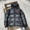 Hochwertige Prada Daunenjacke Rot Baumwolle Casual Style
