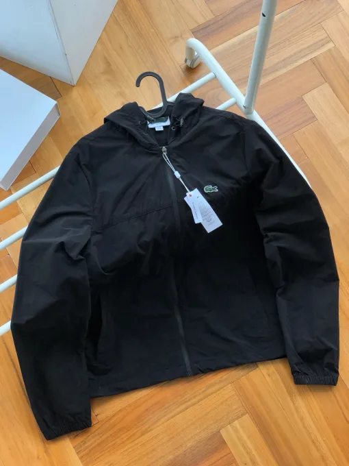 Premium Lacoste Mantel Schwarz Polyester Logo Luxus