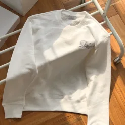 Hochwertige Dior Sweatshirts aus weißer Baumwolle mit Stickerei